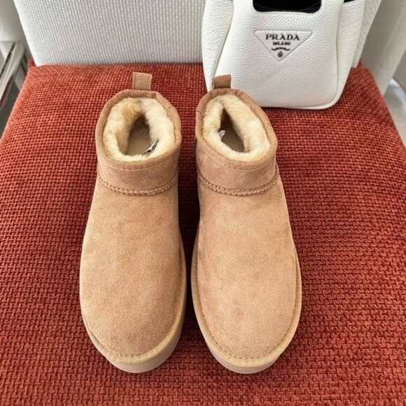 UGG Classic Ultra Mini Boots - Picture 9 of 9